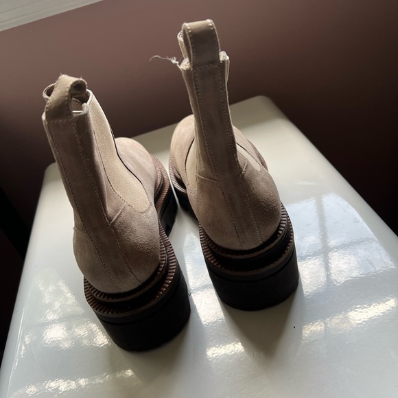 Diba True Suede Chelsea Boots with Lug Soles - Picture 6 of 8